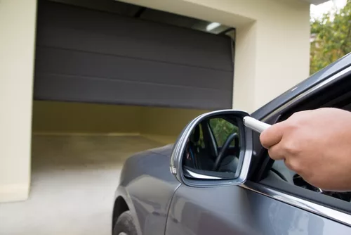 How much does it cost to fix a garage door opener
